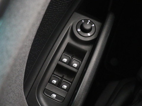 Škoda Enyaq iV 60 | SOH 93,0% | Half leder | Cruise control | Carplay | Climate control | Lane assist | Park assist | Trekhaak | Sfeerverlichting | Navigatie | Bluetooth