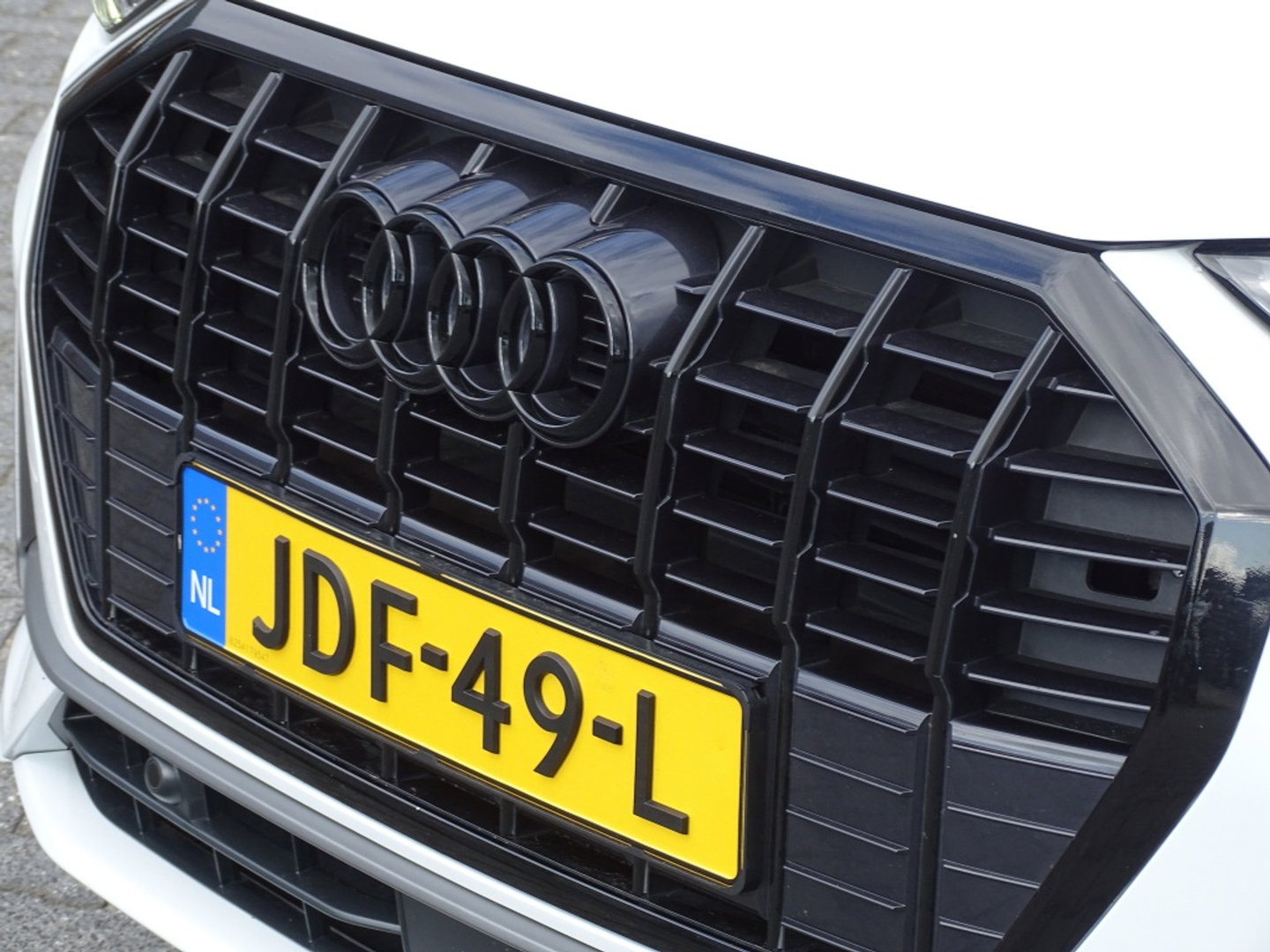 Audi Q3 35 TFSI 150pk/ S-line / 20"/ Matrix / Panorama dak
