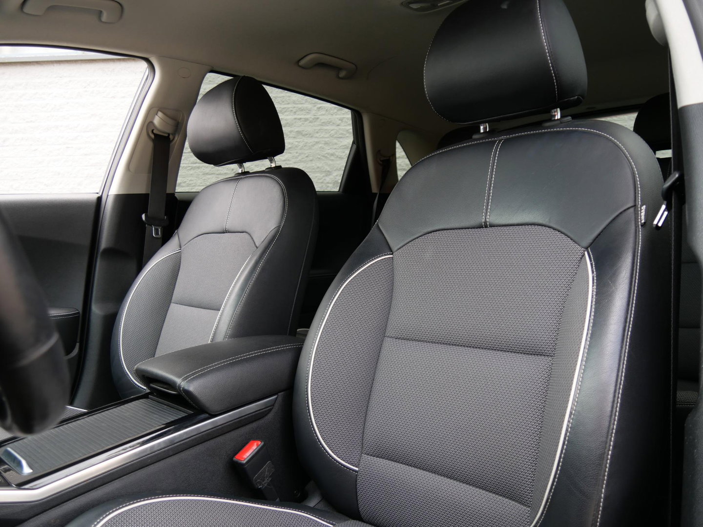Kia e-Niro 64kWh EDITION/ SOH 99%/ NL-AUTO 1STE EIGENAAR