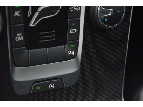 Volvo V40 1.5 T2 Nordic+ | Automaat | Perfect onderhouden | Parkeersensoren | Cruise Control |
