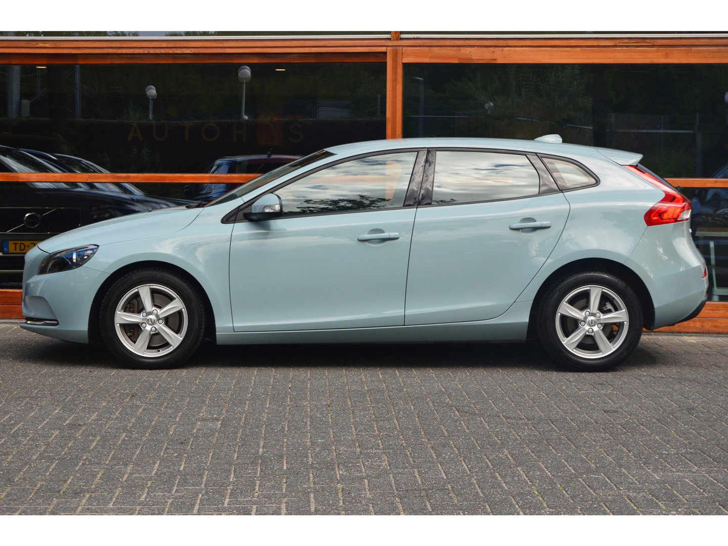 Volvo V40 1.5 T2 Nordic+ | Automaat | Perfect onderhouden | Parkeersensoren | Cruise Control |
