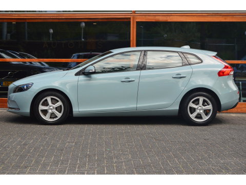Volvo V40 1.5 T2 Nordic+ | Automaat | Perfect onderhouden | Parkeersensoren | Cruise Control |