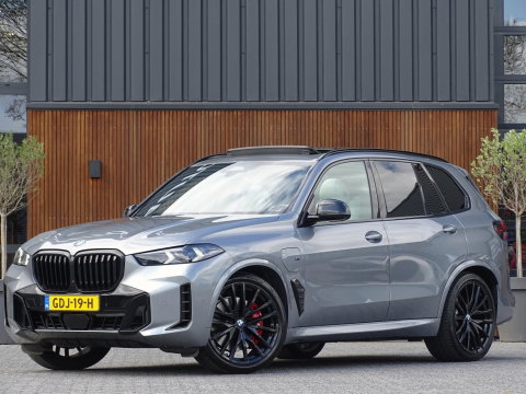 BMW X5 50e 490PK xDrive M-Sport / Individual / Skylounge / Harman Kardon