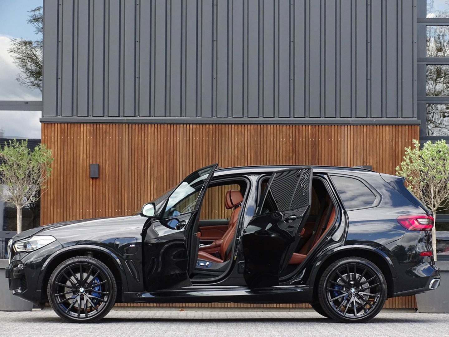 BMW X5 45e 394PK M-Sport Individual / Skylounge / Alcanatara / Laser / 360°