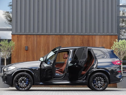 BMW X5 45e 394PK M-Sport Individual / Skylounge / Alcanatara / Laser / 360°