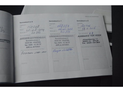Volvo XC40 2.0 T4 Momentum | Camera | Trekhaak 1800KG | Apple CarPlay | Perfect onderhouden |