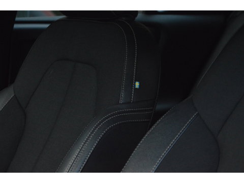 Volvo XC40 2.0 T4 Momentum | Camera | Trekhaak 1800KG | Apple CarPlay | Perfect onderhouden |