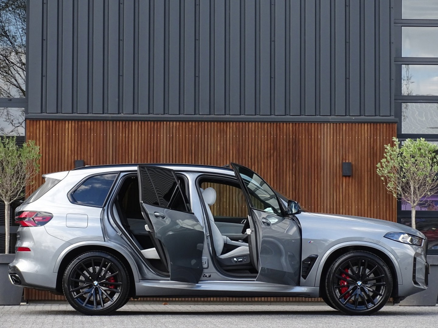 BMW X5 50e 490PK xDrive M-Sport / Individual / Skylounge / Harman Kardon