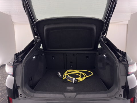 Volkswagen ID.5 Pro Business 77 kWh [3-Fase-11kW] {SoH-93%} (INCL.BTW) *HEAD-UP | LEATHER-FABRIC | FULL-LED | ADAPTIE-CRUISE |  DIGI-COCKPIT | HEATED-COMFORTSEATS | KEYLESS | DAB+ | AMBIENT-LIGHT | NAVI-FULLMAP | CAMERA | TOWBAR | 19''ALU*