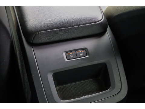 Volvo XC60 2.0 T5 AWD Momentum 250pk | Leder + Trekhaak