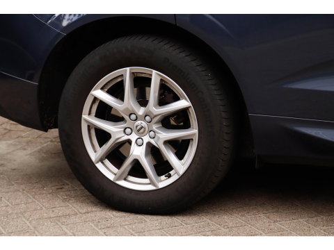 Volvo XC60 2.0 T5 AWD Momentum 250pk | Leder + Trekhaak