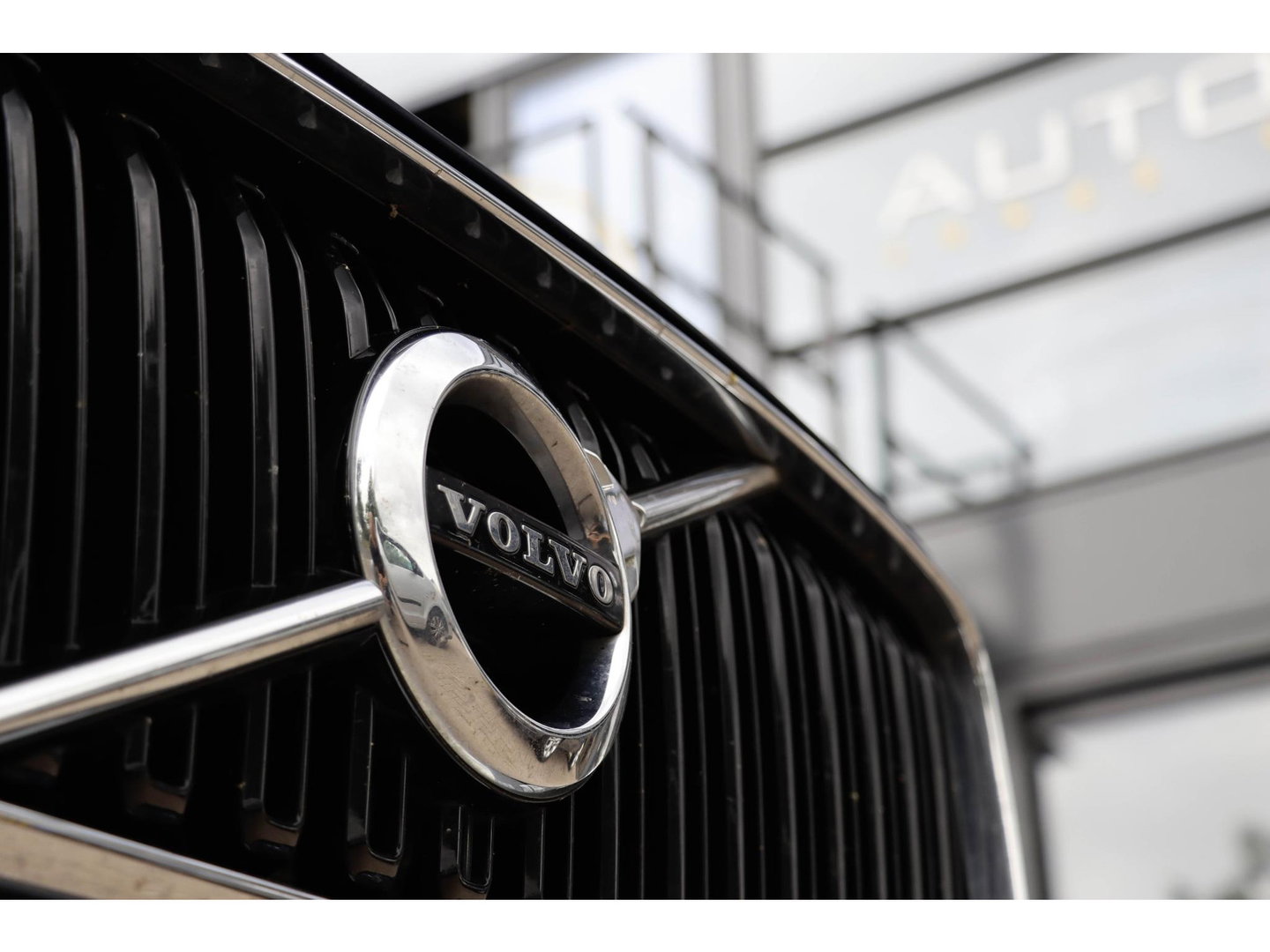 Volvo XC60 2.0 T5 AWD Momentum 250pk | Leder + Trekhaak