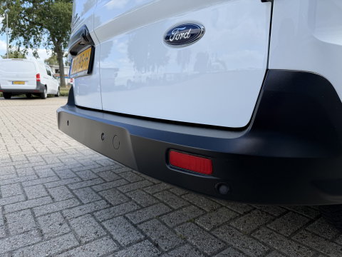 Ford Transit Connect 1.5 EcoBlue L1 Trend / vaste prijs rijklaar € 10.950 ex btw / euro 6 / bpm vrij / lease vanaf € 185 / 3 zits / navigatie / camera / ingerichte laadruimte / cruise control !