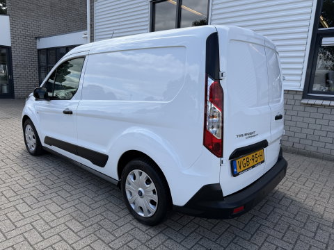 Ford Transit Connect 1.5 EcoBlue L1 Trend / vaste prijs rijklaar € 10.950 ex btw / euro 6 / bpm vrij / lease vanaf € 185 / 3 zits / navigatie / camera / ingerichte laadruimte / cruise control !