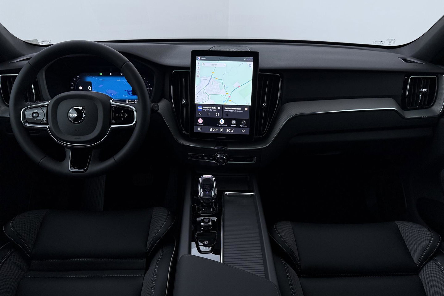 Volvo XC60 T6 Plus Black Edition | Harman/Kardon | Pilot Assist | Panoramadak | 360° Camera | Head-Up | Stoel+Stuurverwarming | 21 Inch