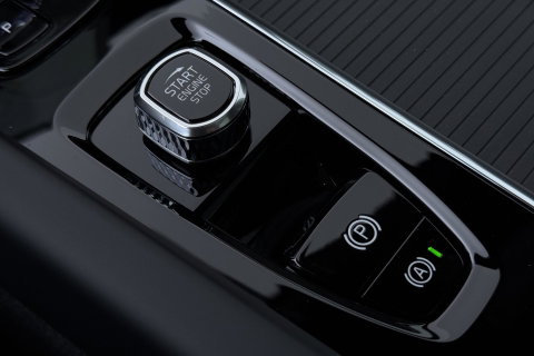 Volvo XC60 T6 Plus Black Edition | Harman/Kardon | Pilot Assist | Panoramadak | 360° Camera | Head-Up | Stoel+Stuurverwarming | 21 Inch
