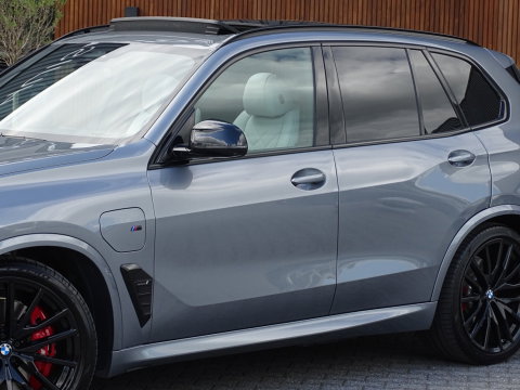 BMW X5 50e 490PK xDrive M-Sport / Individual / Skylounge / Harman Kardon