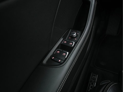 Audi A3 Sportback 1.4 e-tron S-Line Ambition Pro Line plus (Plug-In) Aut. *PANO | LEATHER-FABRIC | FULL-LED | HEATED-SPORTSEATS | KEYLESS | NAVI-FULLMAP | ECC | PDC | CRUISE | 18''ALU*