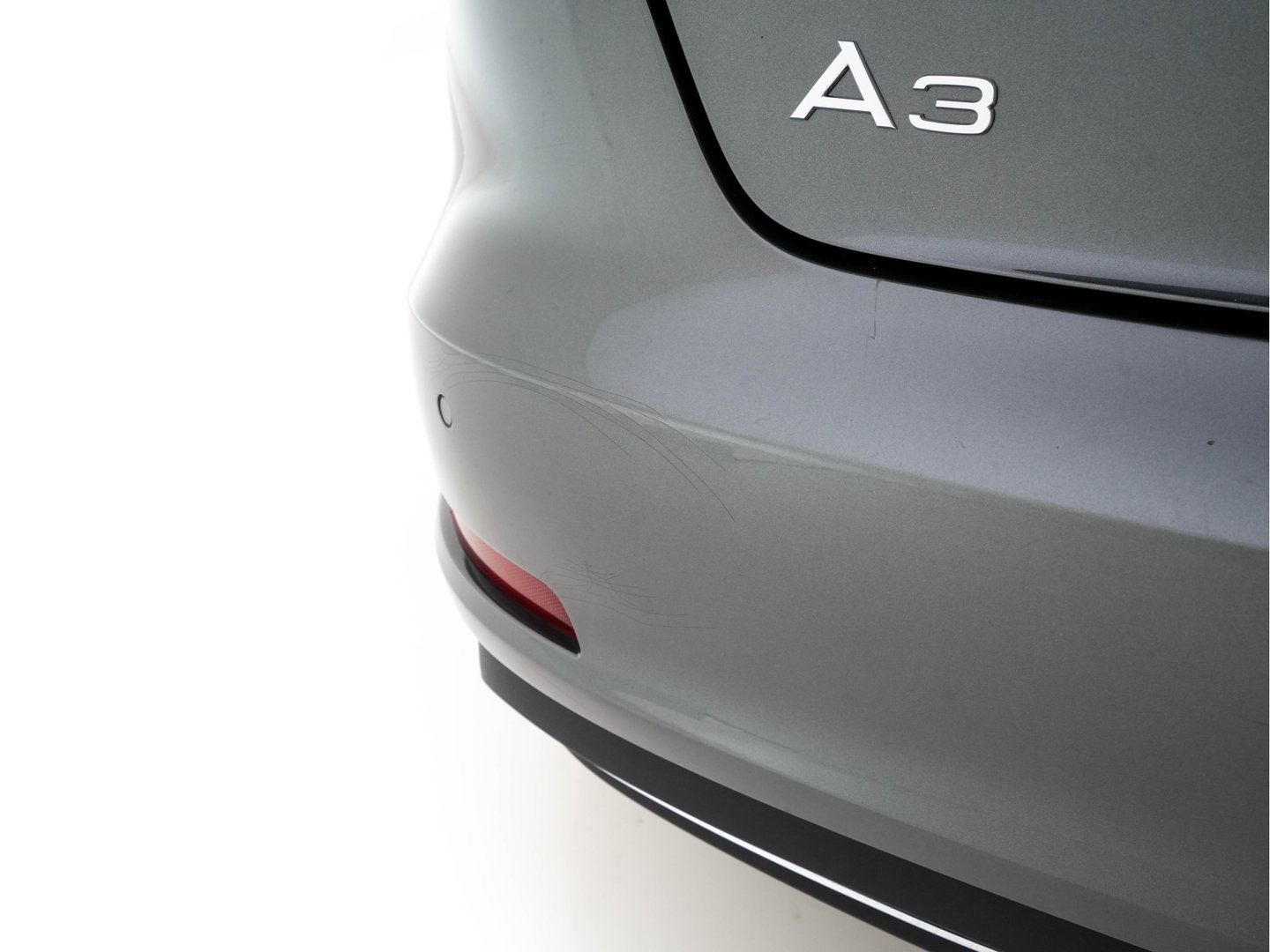 Audi A3 Sportback 1.4 e-tron S-Line Ambition Pro Line plus (Plug-In) Aut. *PANO | LEATHER-FABRIC | FULL-LED | HEATED-SPORTSEATS | KEYLESS | NAVI-FULLMAP | ECC | PDC | CRUISE | 18''ALU*