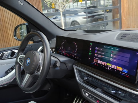 BMW X5 50e 490PK xDrive M-Sport / Individual / Skylounge / Harman Kardon