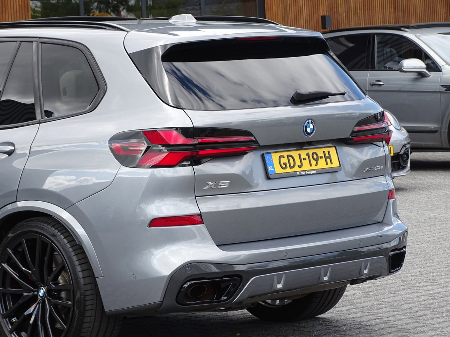 BMW X5 50e 490PK xDrive M-Sport / Individual / Skylounge / Harman Kardon