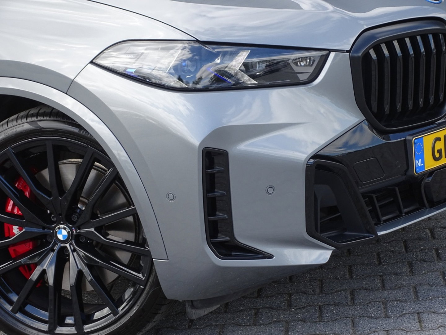 BMW X5 50e 490PK xDrive M-Sport / Individual / Skylounge / Harman Kardon