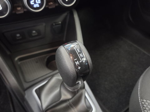 Dacia Duster 1.3 TCe 150 Journey Navigatie CruiseControl Trekhaak