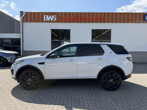 Land Rover Discovery Sport Jaguar grijs kenteken / vaste prijs rijklaar € 14.950 ex btw / 4x4 / trekhaak 1800 kg / wit metallic / airco / cruise / navi / camera / panoramadak / distributie riem vervangen !
