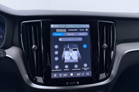 Volvo V60 T8 Plus Dark | ACC | Harman/Kardon | Stoel+Stuurverwarming | Memory | Camera | Getint Glas | BLIS
