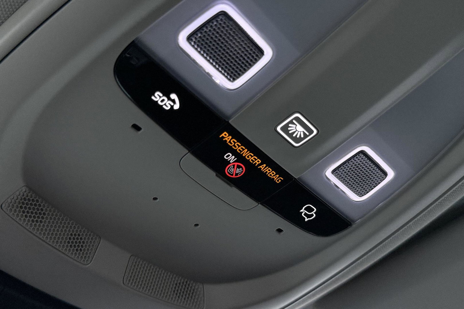 Volvo V60 T8 Plus Dark | ACC | Harman/Kardon | Stoel+Stuurverwarming | Memory | Camera | Getint Glas | BLIS