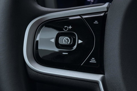 Volvo V60 T8 Plus Dark | ACC | Harman/Kardon | Stoel+Stuurverwarming | Memory | Camera | Getint Glas | BLIS