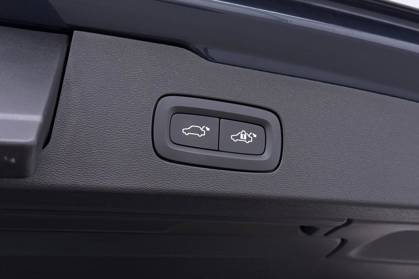 Volvo V60 T8 Plus Dark | ACC | Harman/Kardon | Stoel+Stuurverwarming | Memory | Camera | Getint Glas | BLIS