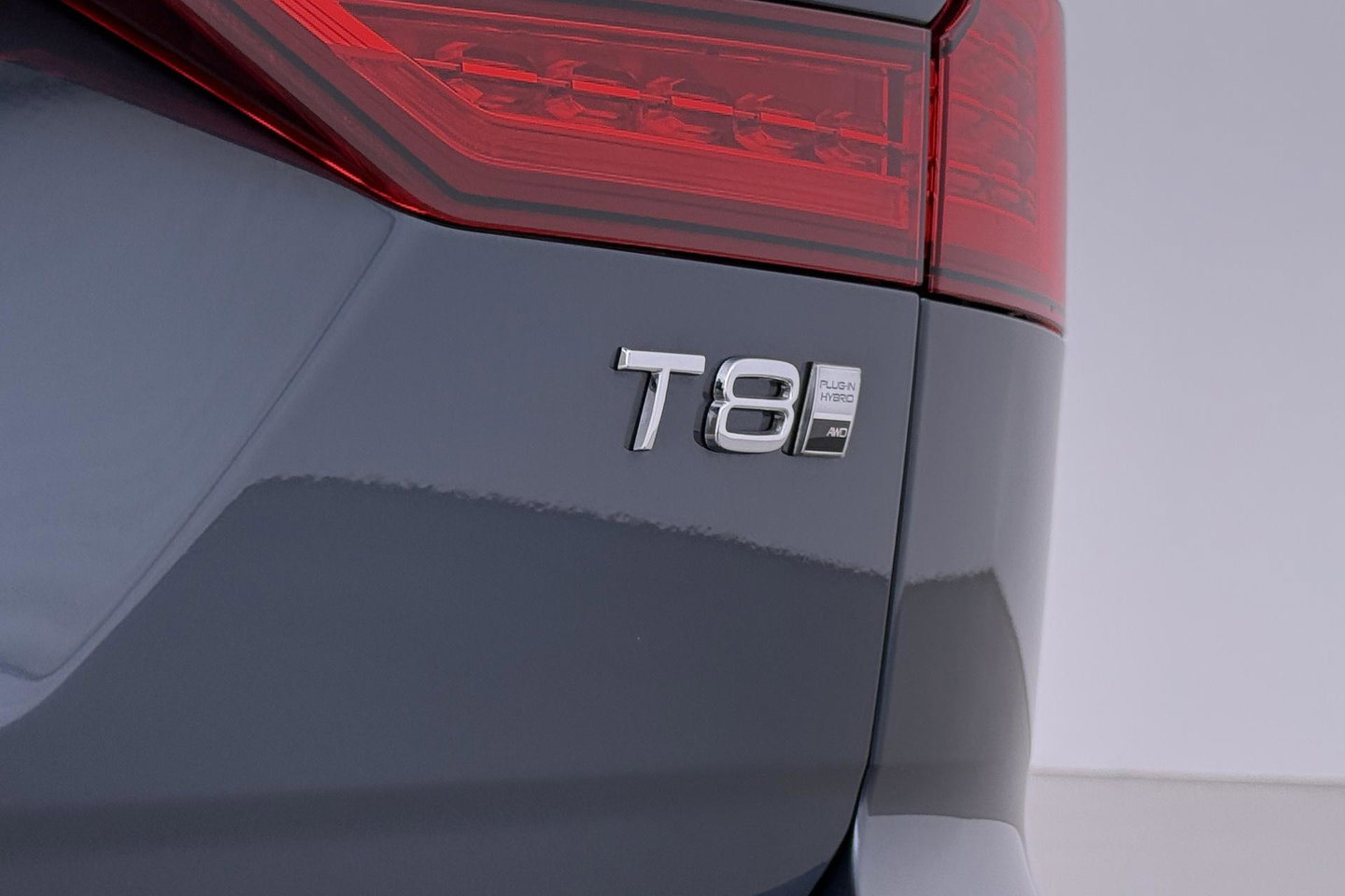 Volvo V60 T8 Plus Dark | ACC | Harman/Kardon | Stoel+Stuurverwarming | Memory | Camera | Getint Glas | BLIS