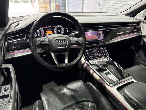 Audi Q7 60 TFSI e Quattro Competition | Luchtvering | Panoramadak | Head-Up | 22 inch