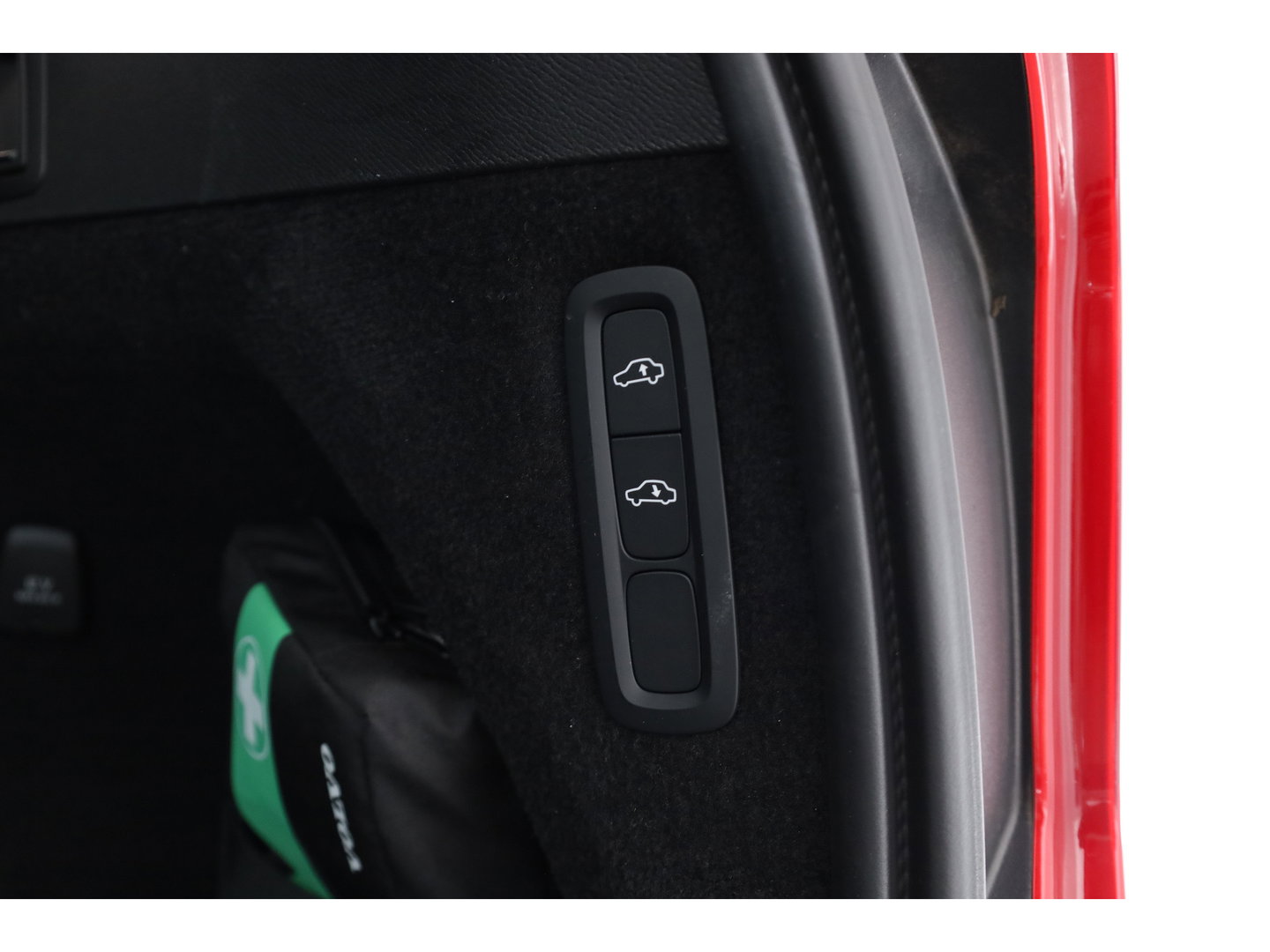 Volvo XC90 2.0 T8 Recharge AWD Ultimate Bright | Luchtvering | Trekhaak | Massage | 360 camera | Bowers & Wilkins | Head-up |