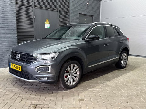 Volkswagen T-Roc 1.5 TSI Sport | Trekhaak | Panoramadak | 17 inch
