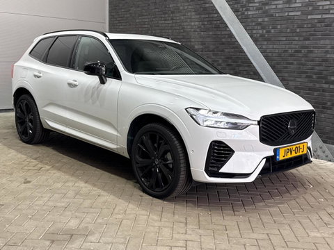 Volvo XC60 2.0 T6 Plug-in hybrid AWD Ultra Black Edition | Panoramadak | Trekhaak | Leder