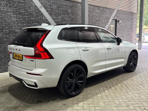 Volvo XC60 2.0 T6 Plug-in hybrid AWD Ultra Black Edition | Panoramadak | Trekhaak | Leder