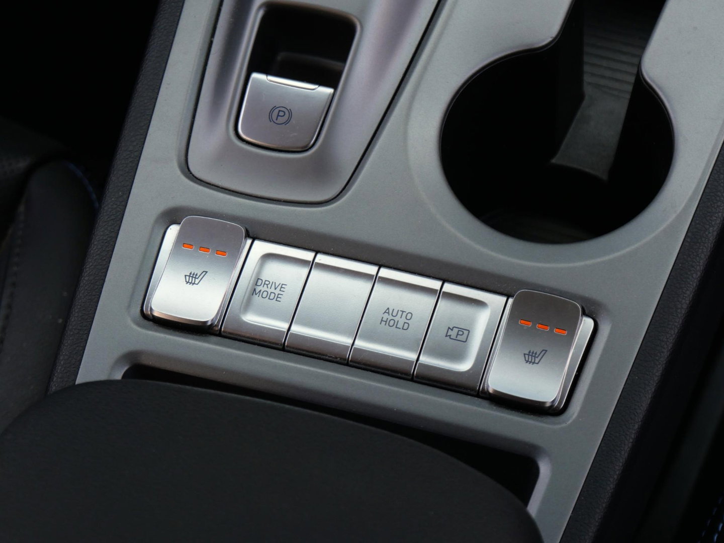 Hyundai KONA EV 64kWh PREMIUM/ LEER/ HEAD-UP/ BLINDSPOT/ SOH 98%