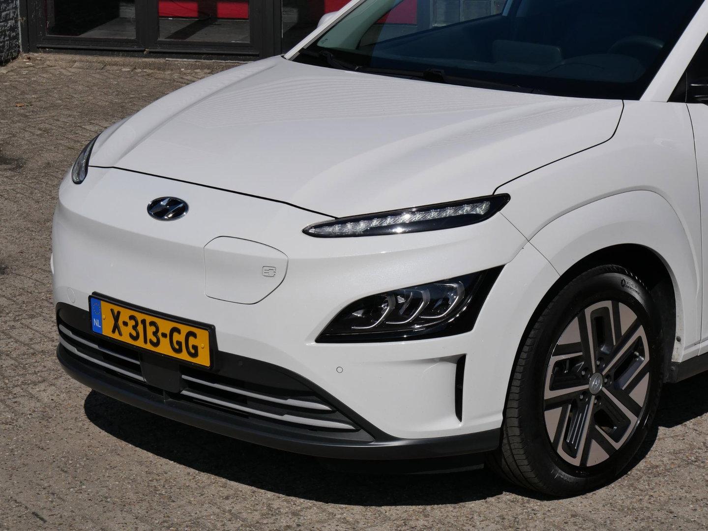 Hyundai KONA EV 64kWh PREMIUM/ LEER/ HEAD-UP/ BLINDSPOT/ SOH 98%