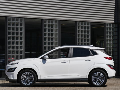 Hyundai KONA EV 64kWh PREMIUM/ LEER/ HEAD-UP/ BLINDSPOT/ SOH 98%