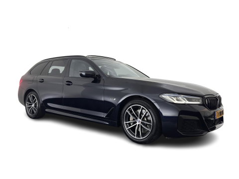 BMW 5 Serie Touring 530e xDrive Business Edition Plus M-Sportpack (Plug-in) {SoH-96%} (INCL.BTW) *PANO | HEAD-UP | LEATHER | FULL-LED | MEMORY-PACK | HARMAN/KARDON | BLINDSPOT | DIGI-COCKPIT | CAMERA | NAVI-FULLMAP | PRIVACY-GLASS | SHIFTPADDLES | ECC | PDC | 18''ALU