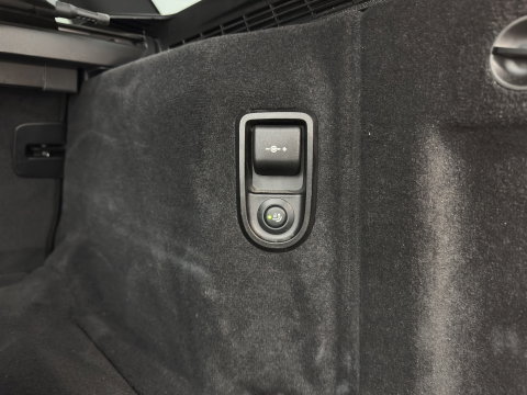 BMW 5 Serie Touring 530e xDrive Business Edition Plus M-Sportpack (Plug-in) {SoH-96%} (INCL.BTW) *PANO | HEAD-UP | LEATHER | FULL-LED | MEMORY-PACK | HARMAN/KARDON | BLINDSPOT | DIGI-COCKPIT | CAMERA | NAVI-FULLMAP | PRIVACY-GLASS | SHIFTPADDLES | ECC | PDC | 18''ALU