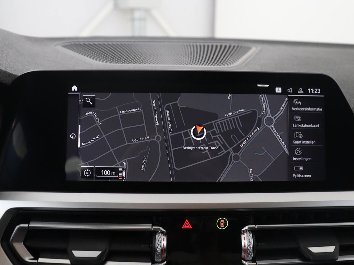 BMW 3-serie 320i Executive Edition | Half leder | Cruise control | Navigatie | Bluetooth | Carplay | Park assist | Interieurverlichting | Virtueel dashboard | Climate control | Full LED | 18" velgen