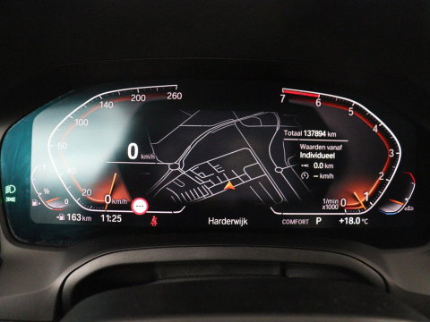 BMW 3-serie 320i Executive Edition | Half leder | Cruise control | Navigatie | Bluetooth | Carplay | Park assist | Interieurverlichting | Virtueel dashboard | Climate control | Full LED | 18" velgen