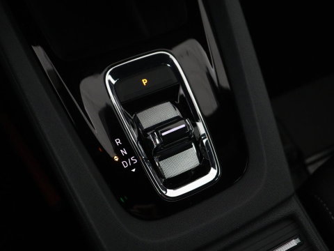 Škoda Octavia Combi1.5 e-TSI Sport Business | Stoelverwarming | Cruise control | Sfeerverlichting | Carplay | Navigatie | DAB | Park assist | Climate control | Trekhaak