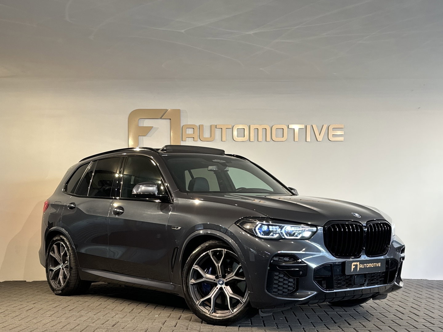 BMW X5 XDrive45e High Executive Pano|Softclose|Massage|BlindSpot|Sfeer