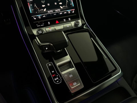 Audi Q8 55 TFSI e quattro S Line Pano|Memory|HuD|Softclose|B&O|ACC