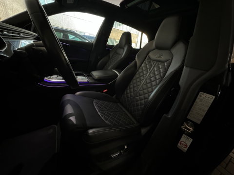 Audi Q8 55 TFSI e quattro S Line Pano|Memory|HuD|Softclose|B&O|ACC