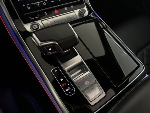 Audi Q7 55 TFSI e quattro Competition Pano|Trekhaak|Keyless|Matrix|Camera|Carplay
